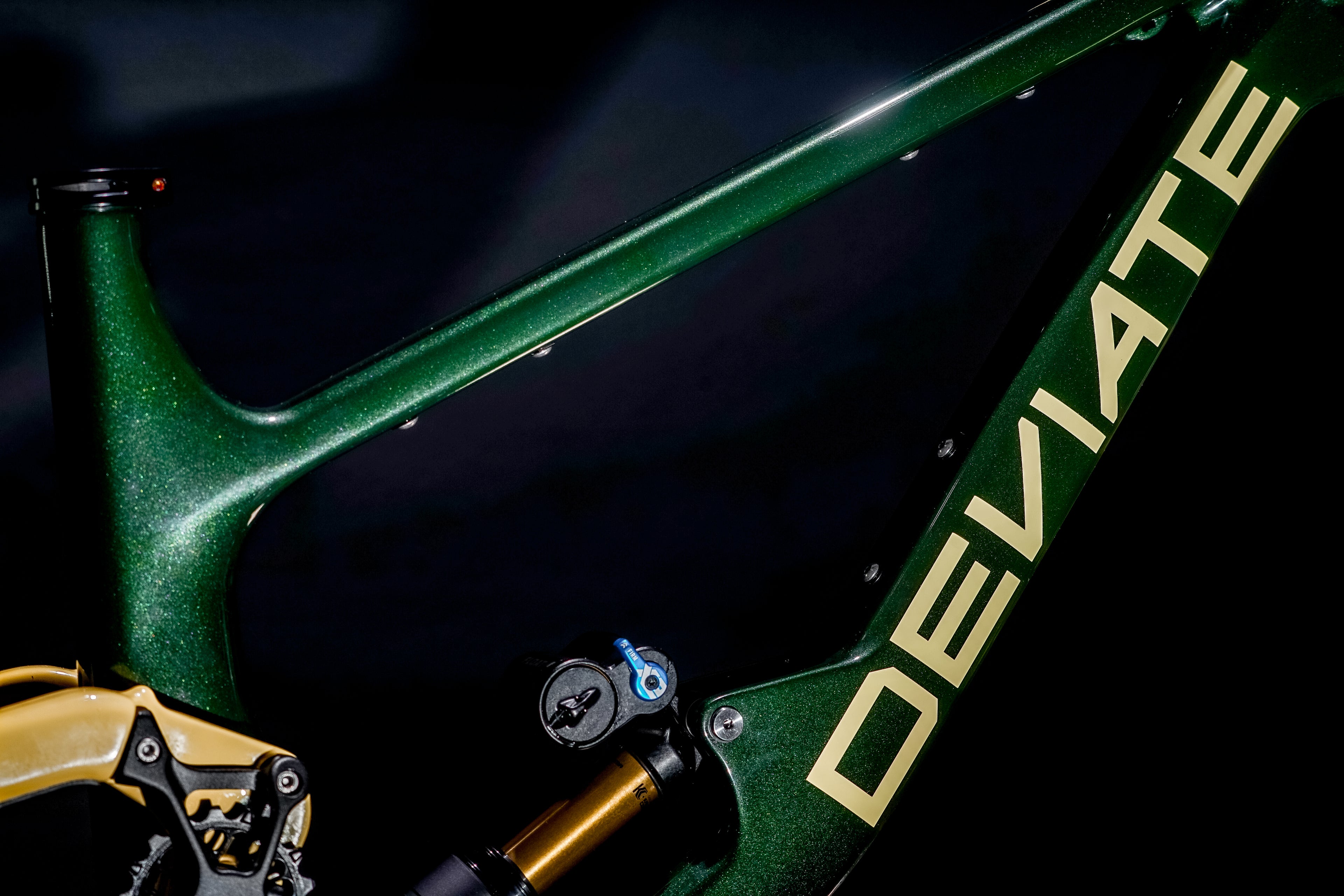 Deviate Cycles Claymore Frame Only - Green Sand
