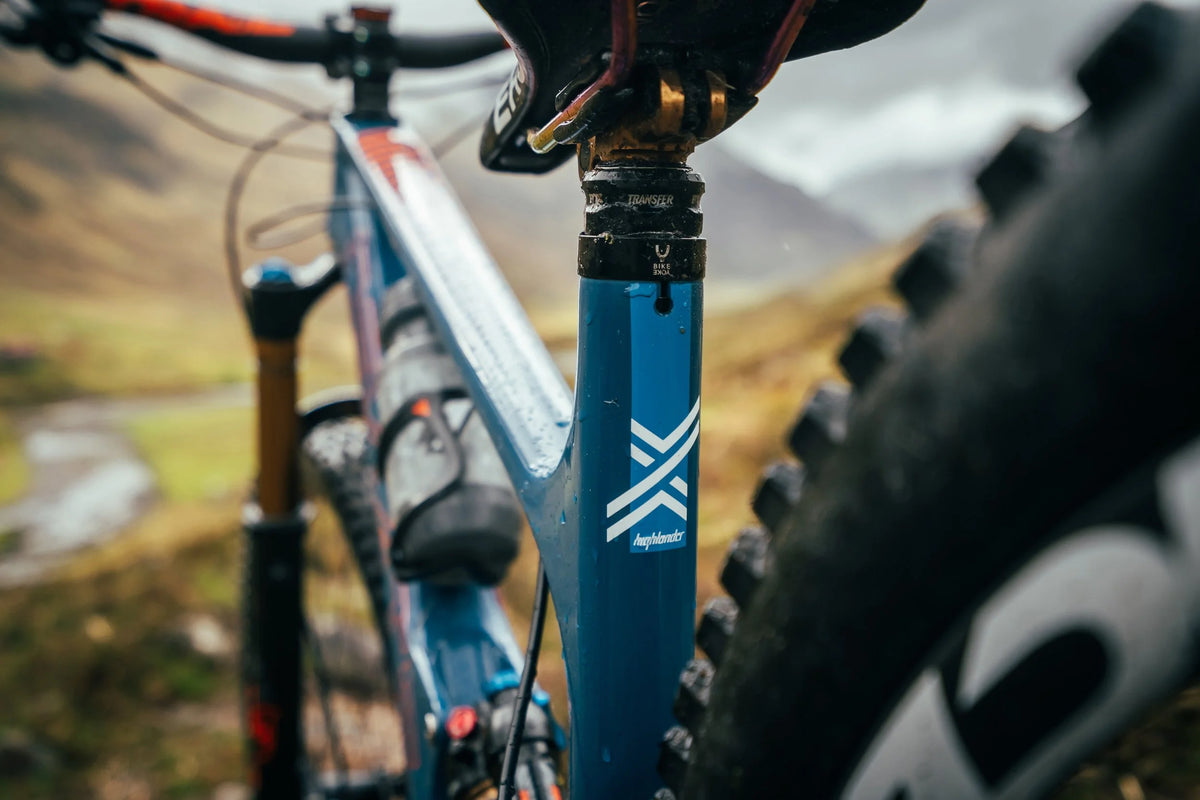 Deviate frame detail on the trail