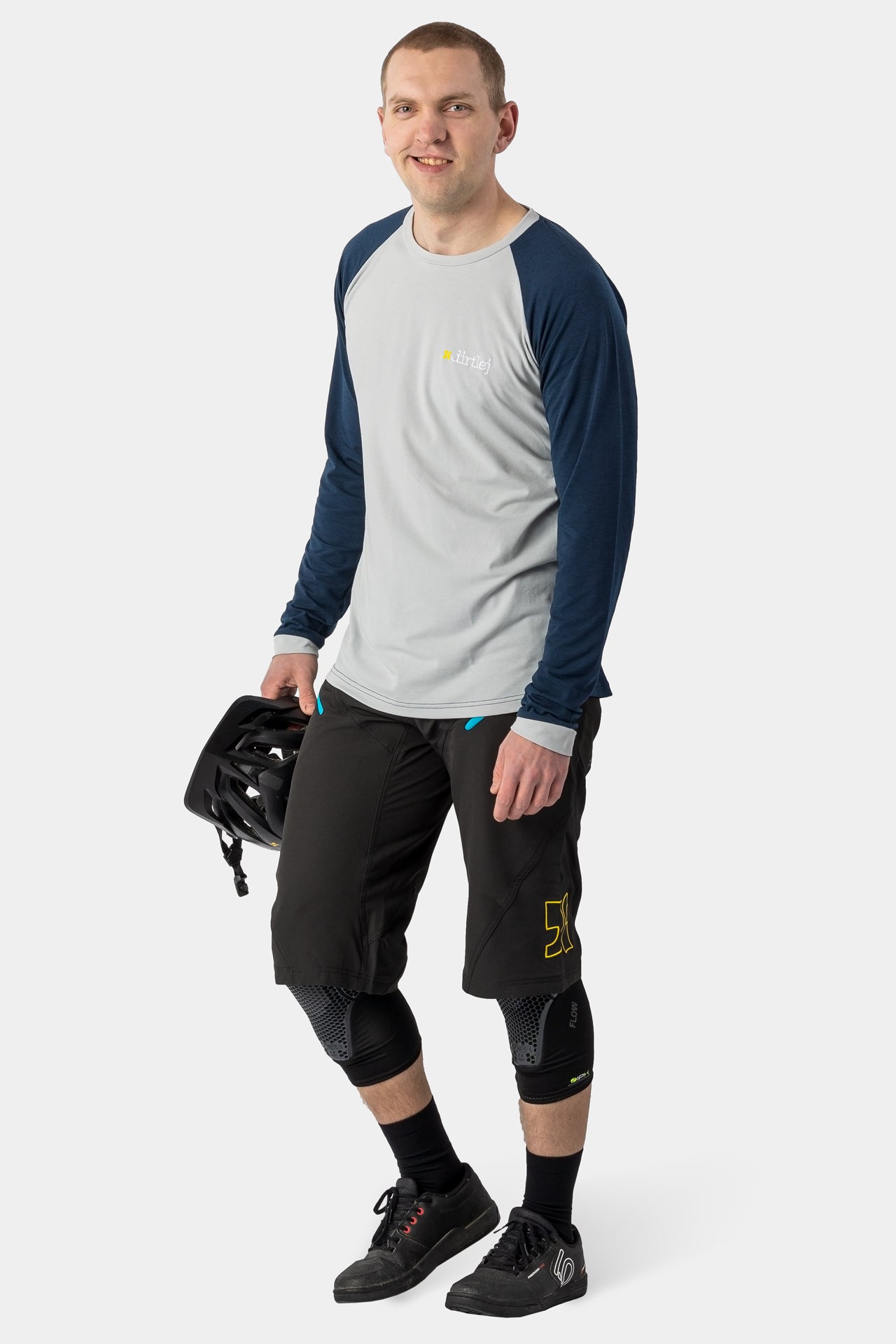 Dirtlej Mountee Merino