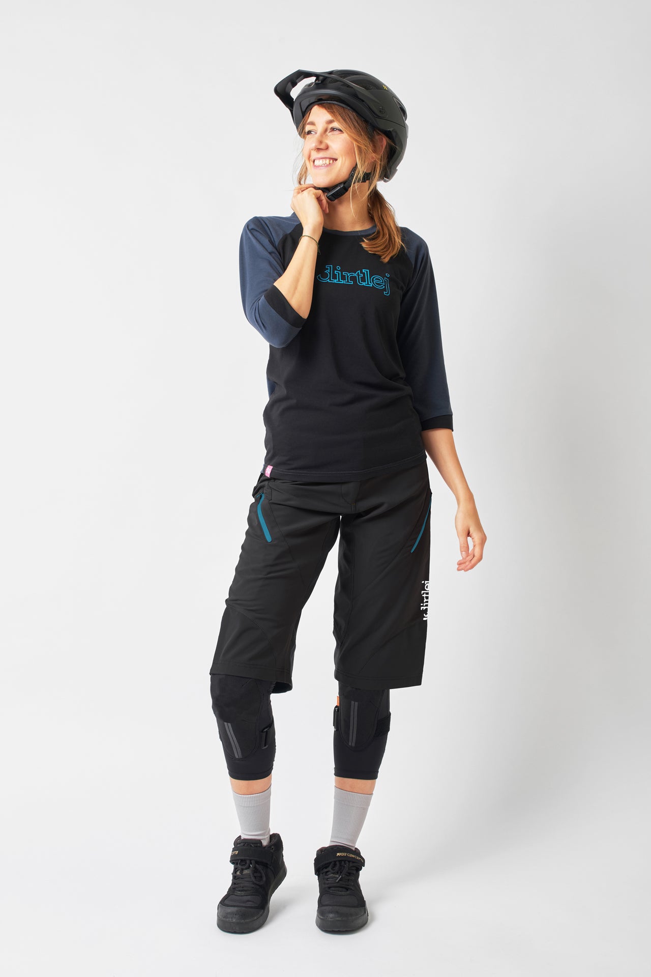 Womens Dirtlej Shorts